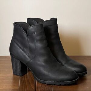 Clarks Womens Verona Step Black Leather Fashion Boots Size 12 Medium EUC